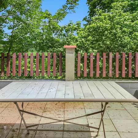 호텔 3 Bedroom Awesome In