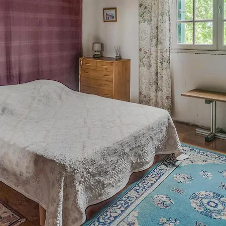 3 Bedroom Awesome In